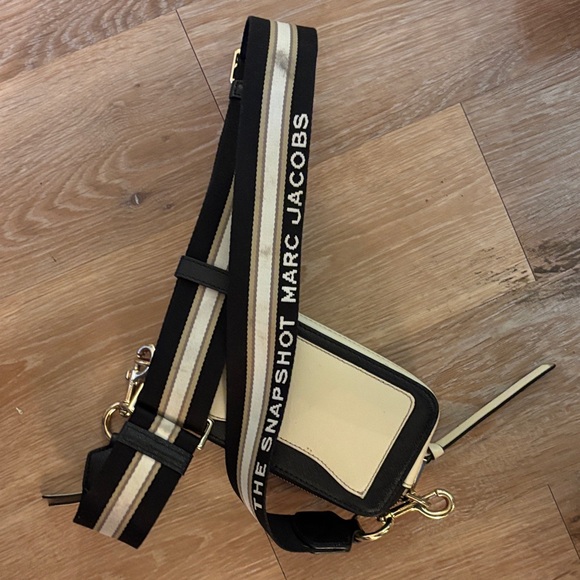 Marc Jacobs Cream and Black Crossbody Bag with Gold Accents - Picture 2 of 2